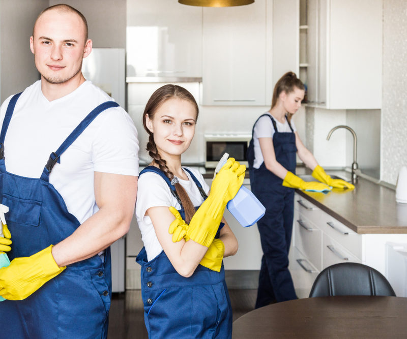 Les avantages d’engager des professionnels en nettoyage pour son ménage
